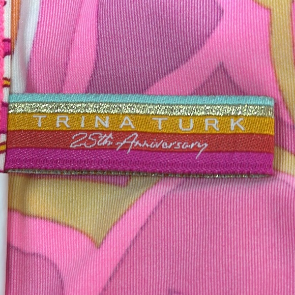 Trina Turk 25th Anniversary Bathing Suit Cover Up. Medium - Picture 10 of 14